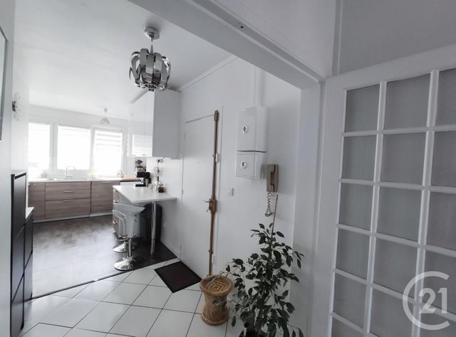 Afficher la photo en grand Appartement F4 à vendre - 4 pièces - 76.9 m2 - ARGENTEUIL - 95 - ILE-DE-FRANCE - Century 21 Promo 95