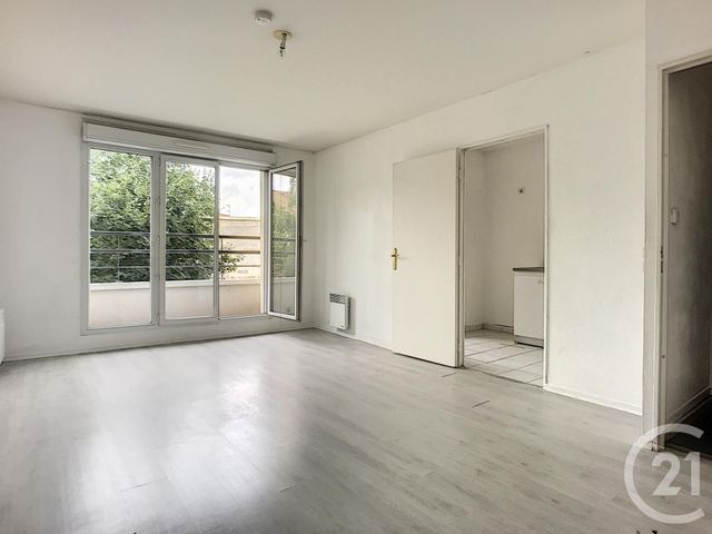 Afficher la photo en grand Appartement F2 à vendre - 2 pièces - 42.06 m2 - ARGENTEUIL - 95 - ILE-DE-FRANCE - Century 21 Promo 95