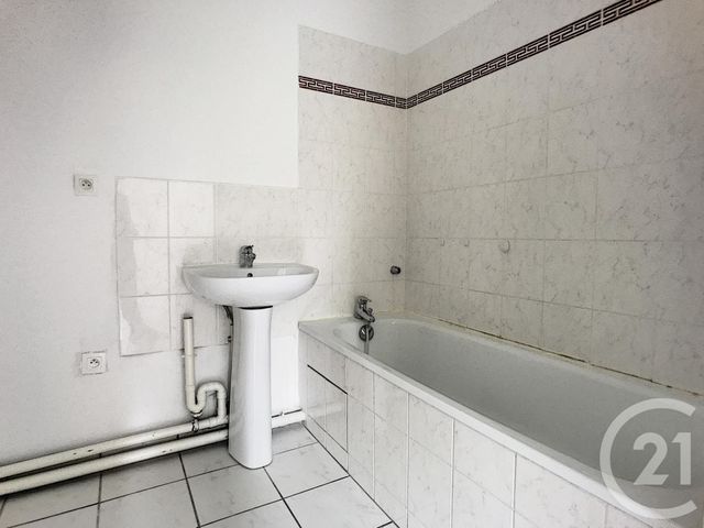 Afficher la photo en grand Appartement F2 à vendre - 2 pièces - 42.06 m2 - ARGENTEUIL - 95 - ILE-DE-FRANCE - Century 21 Promo 95