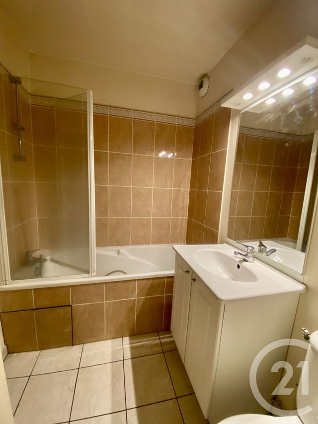 Afficher la photo en grand Appartement F4 à vendre - 4 pièces - 75.0 m2 - ARGENTEUIL - 95 - ILE-DE-FRANCE - Century 21 Promo 95