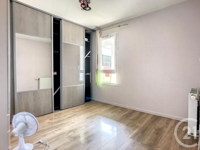 Afficher la photo en grand Appartement F3 à louer - 3 pièces - 64.83 m2 - ARGENTEUIL - 95 - ILE-DE-FRANCE - Century 21 Promo 95