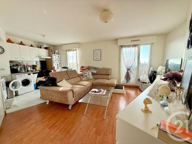 Afficher la photo en grand Appartement F2 à vendre - 2 pièces - 43.66 m2 - ARGENTEUIL - 95 - ILE-DE-FRANCE - Century 21 Promo 95