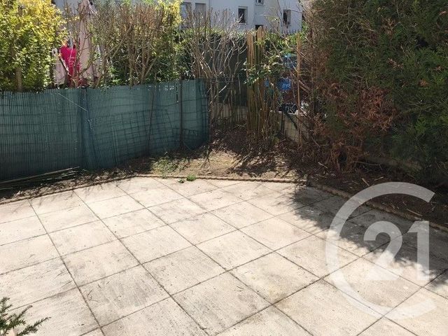 Appartement à louer - 2 pièces - 54.3 m2 - MONTESSON - 78 - ILE-DE-FRANCE - Century 21 Promo 95