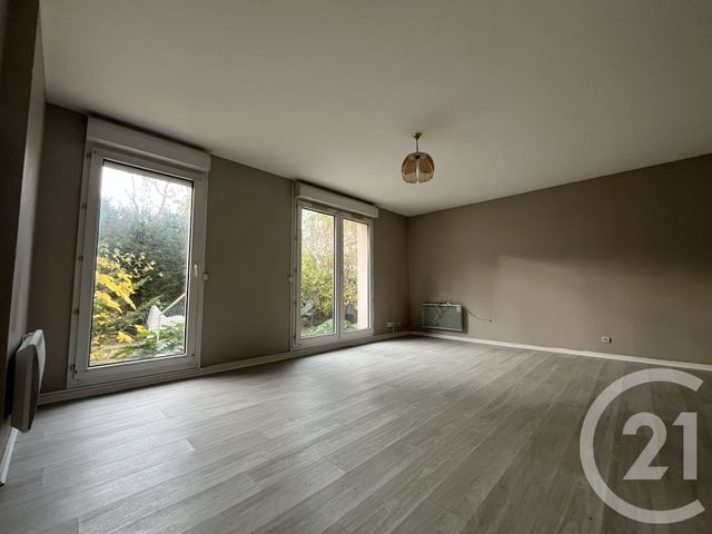 Appartement à louer - 2 pièces - 54.3 m2 - MONTESSON - 78 - ILE-DE-FRANCE - Century 21 Promo 95