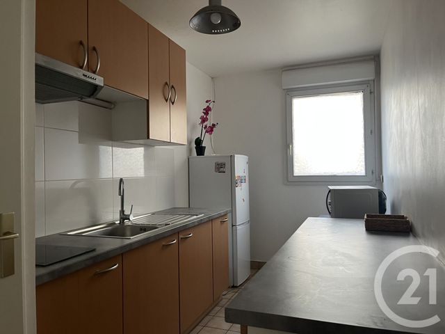 Appartement à louer - 2 pièces - 54.3 m2 - MONTESSON - 78 - ILE-DE-FRANCE - Century 21 Promo 95
