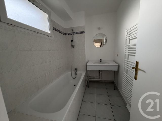 Appartement F3 à louer - 3 pièces - 56.18 m2 - ARGENTEUIL - 95 - ILE-DE-FRANCE - Century 21 Promo 95