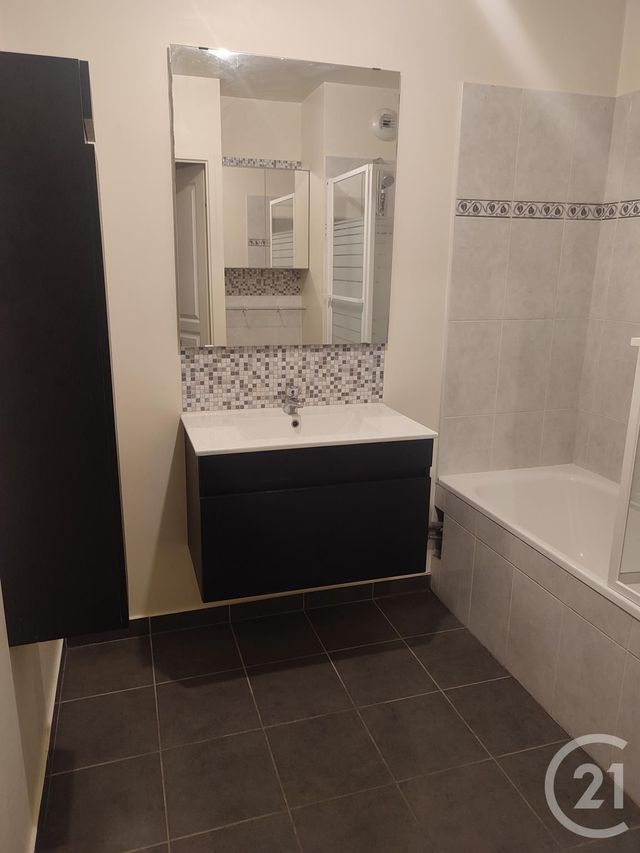 Appartement à louer - 3 pièces - 55.84 m2 - ARGENTEUIL - 95 - ILE-DE-FRANCE - Century 21 Promo 95