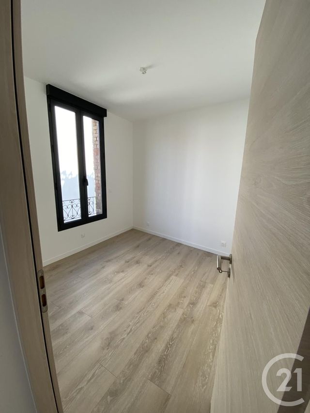 Appartement F2 à louer - 2 pièces - 23.41 m2 - SARTROUVILLE - 78 - ILE-DE-FRANCE - Century 21 Promo 95