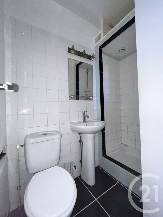 Appartement Studio à louer - 1 pièce - 15.0 m2 - SARTROUVILLE - 78 - ILE-DE-FRANCE - Century 21 Promo 95