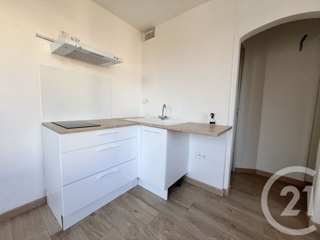 Appartement Studio à louer - 1 pièce - 15.0 m2 - SARTROUVILLE - 78 - ILE-DE-FRANCE - Century 21 Promo 95