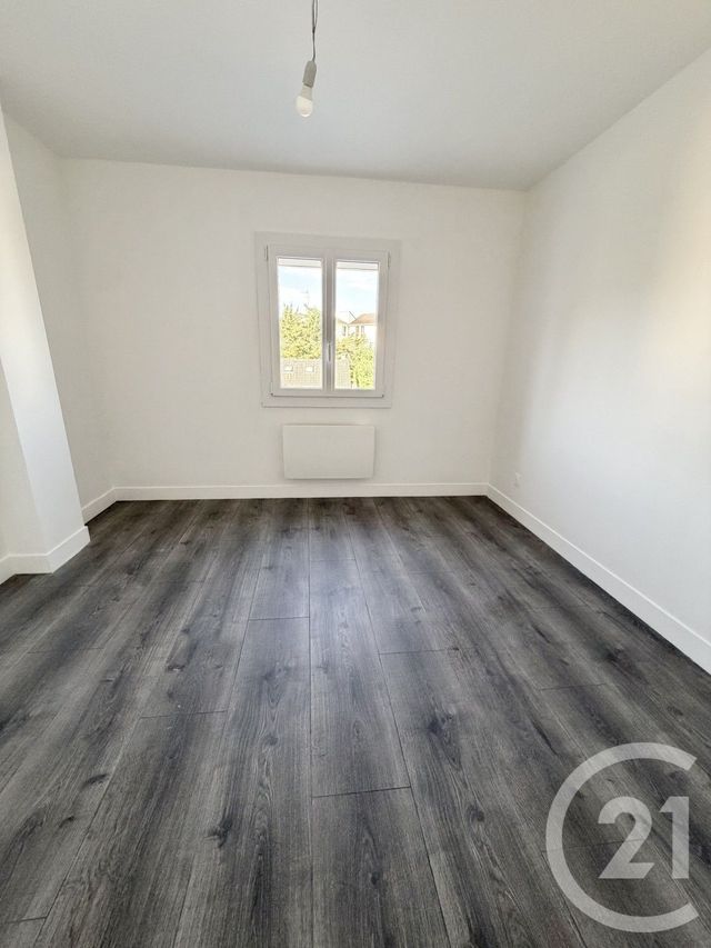 Appartement F2 à louer - 2 pièces - 35.23 m2 - MONTESSON - 78 - ILE-DE-FRANCE - Century 21 Promo 95
