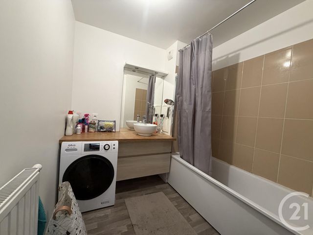 Appartement F3 à louer - 3 pièces - 61.09 m2 - SARTROUVILLE - 78 - ILE-DE-FRANCE - Century 21 Promo 95