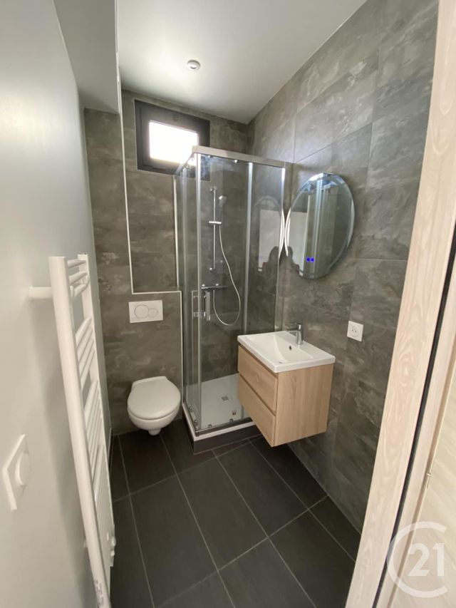 Appartement F2 à louer - 2 pièces - 25.68 m2 - SARTROUVILLE - 78 - ILE-DE-FRANCE - Century 21 Promo 95