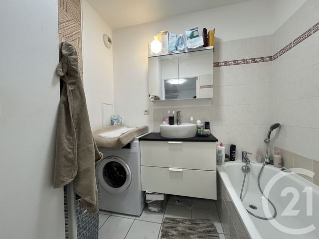 Appartement F2 à louer - 2 pièces - 42.09 m2 - ARGENTEUIL - 95 - ILE-DE-FRANCE - Century 21 Promo 95