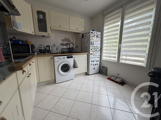 Appartement F3 à vendre - 3 pièces - 41.14 m2 - ARGENTEUIL - 95 - ILE-DE-FRANCE - Century 21 Promo 95