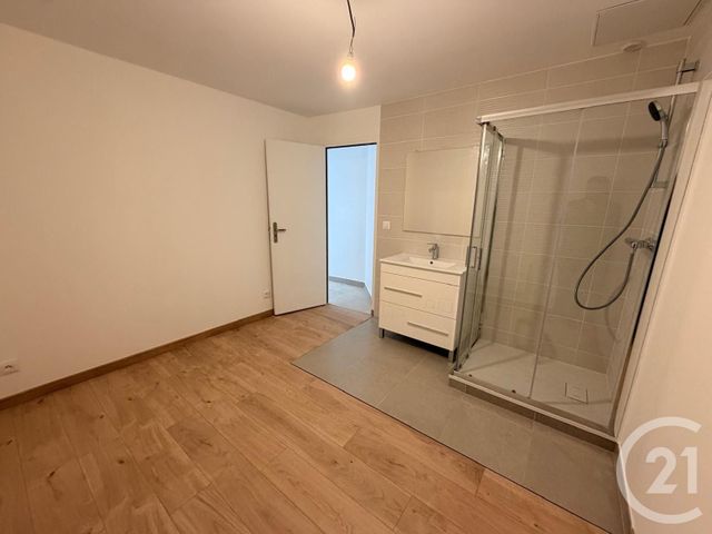 Appartement F1 à louer - 2 pièces - 47.91 m2 - MONTESSON - 78 - ILE-DE-FRANCE - Century 21 Promo 95