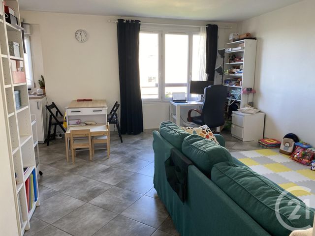 Appartement F3 à louer - 3 pièces - 54.23 m2 - ARGENTEUIL - 95 - ILE-DE-FRANCE - Century 21 Promo 95
